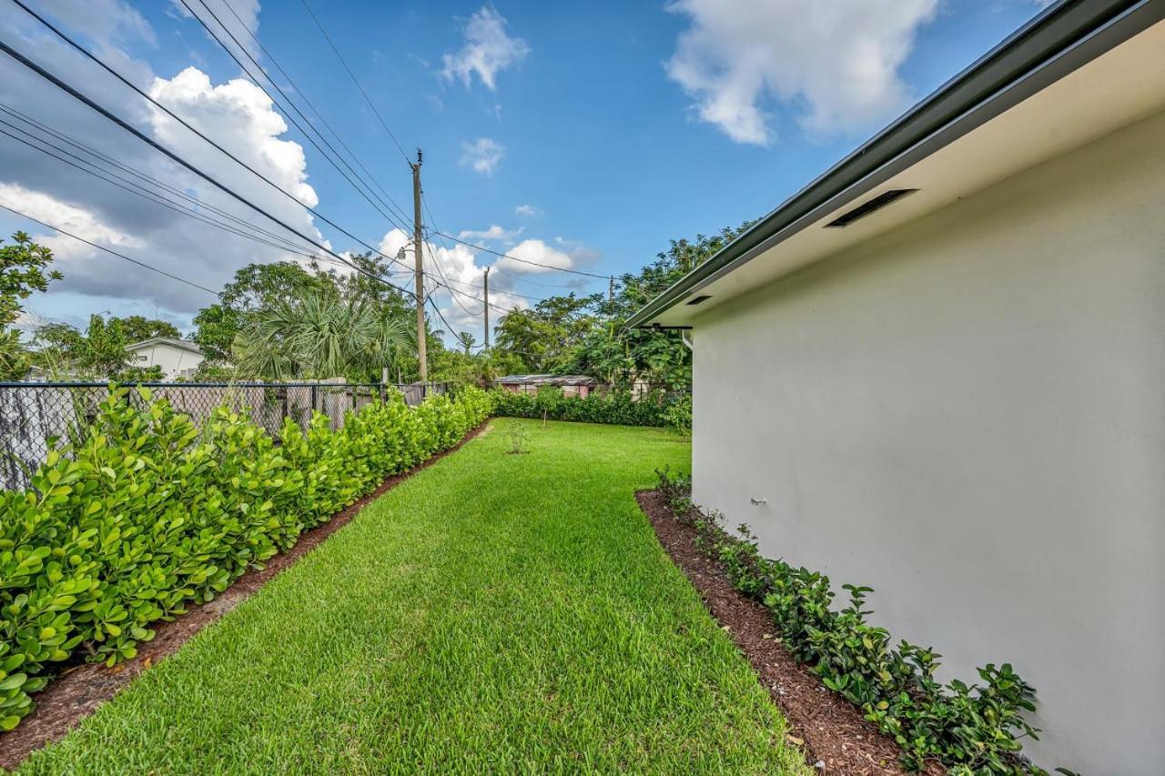 Sandals Beach Cottage Fort Lauderdale Exterior photo